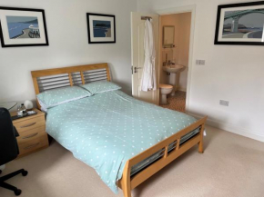 Lakeside large En-Suite Double bedroom with great modern facilities
